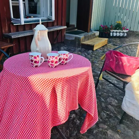 Cozy Roosi Guest Apartment 3, Free Parking Apartmán